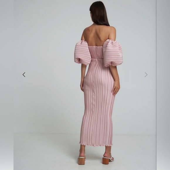 L’idee Sirene Sleeveless Gown in Pink - Picture 2 of 3